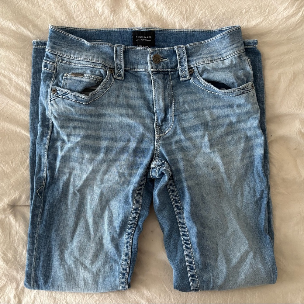 Buckle Blue Straight Jeans Classic Everyday Style